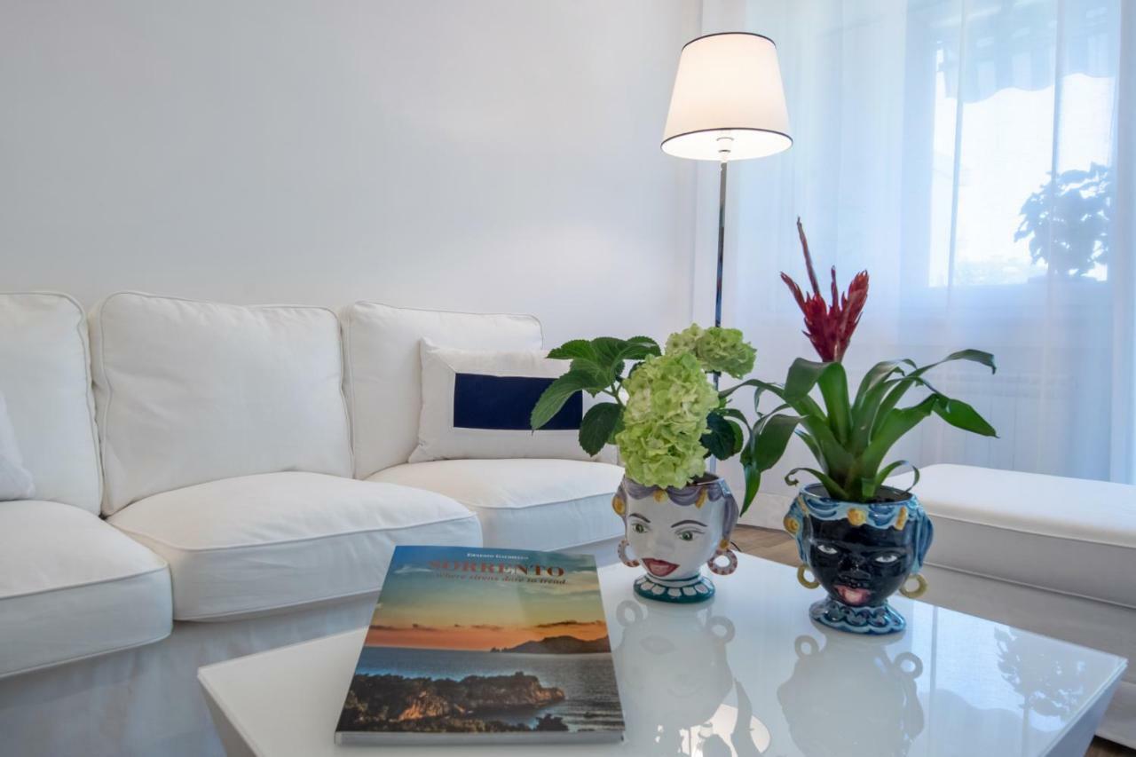 Solymar Apartments ソレント エクステリア 写真